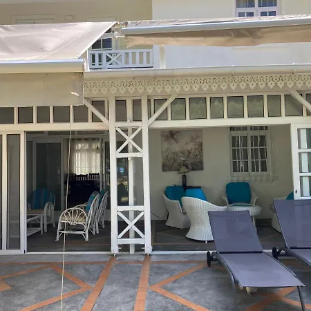 Villa Nirachel Ltd Belle Mare Exterior foto